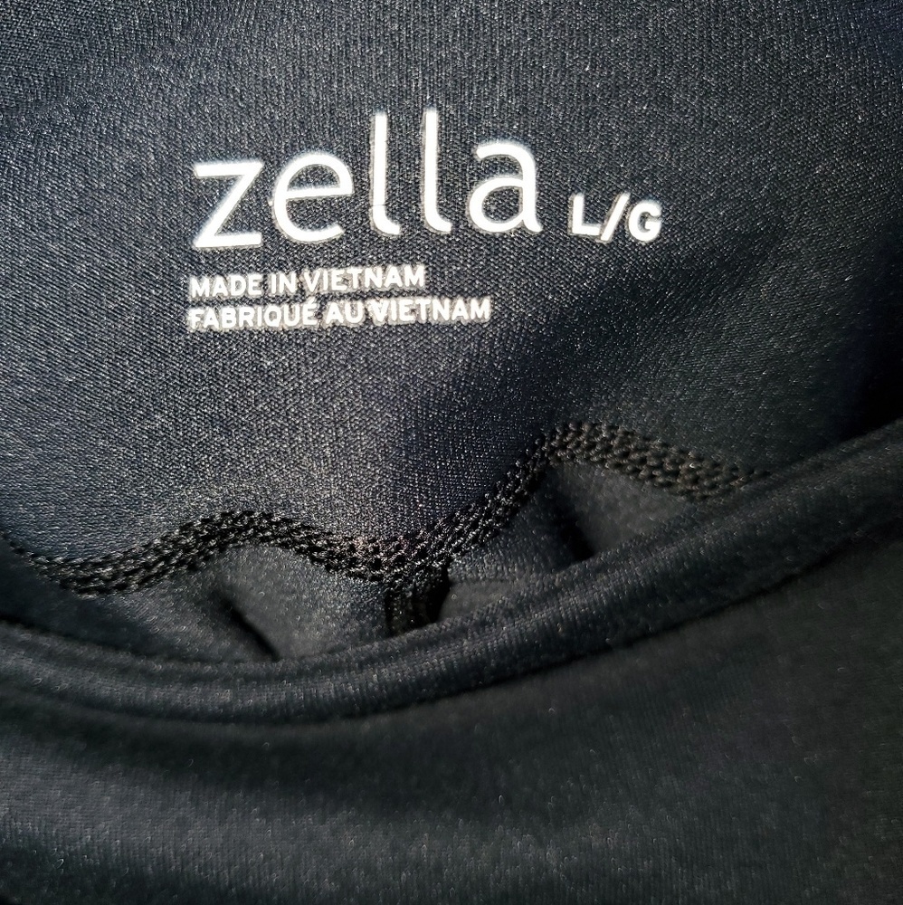 Zella - Picture 3 of 3